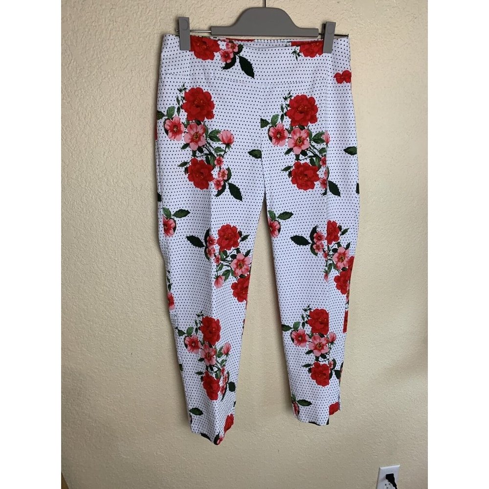 Womens Pants Sz 6 White w/Polka Dots - Red Flowers